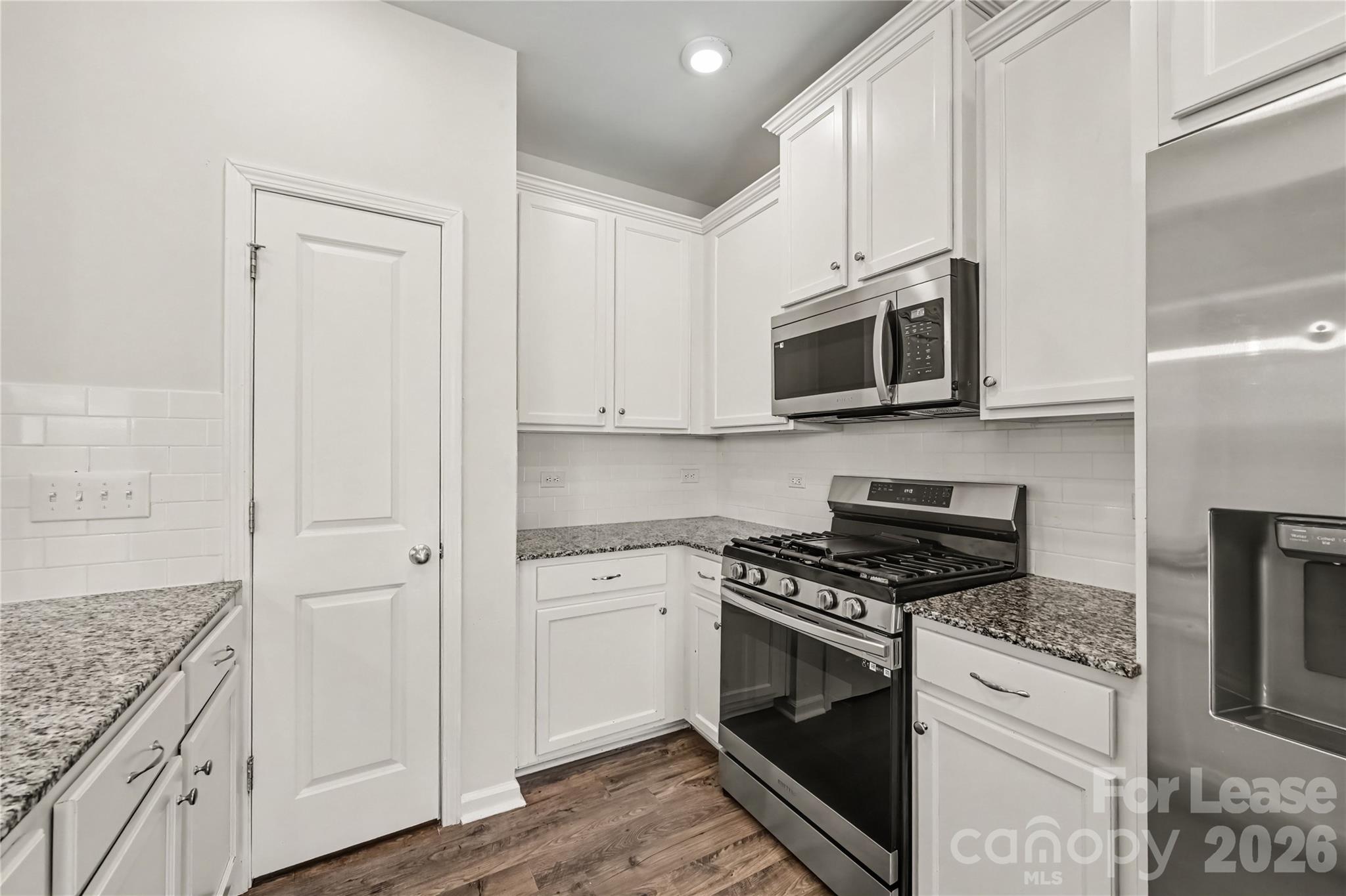 4420921 Property Photo 10
