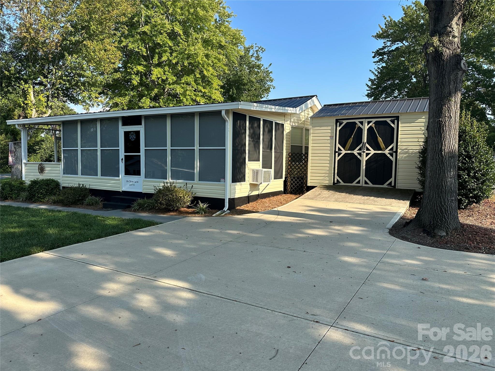 104 Dove Lane Property Photo 2