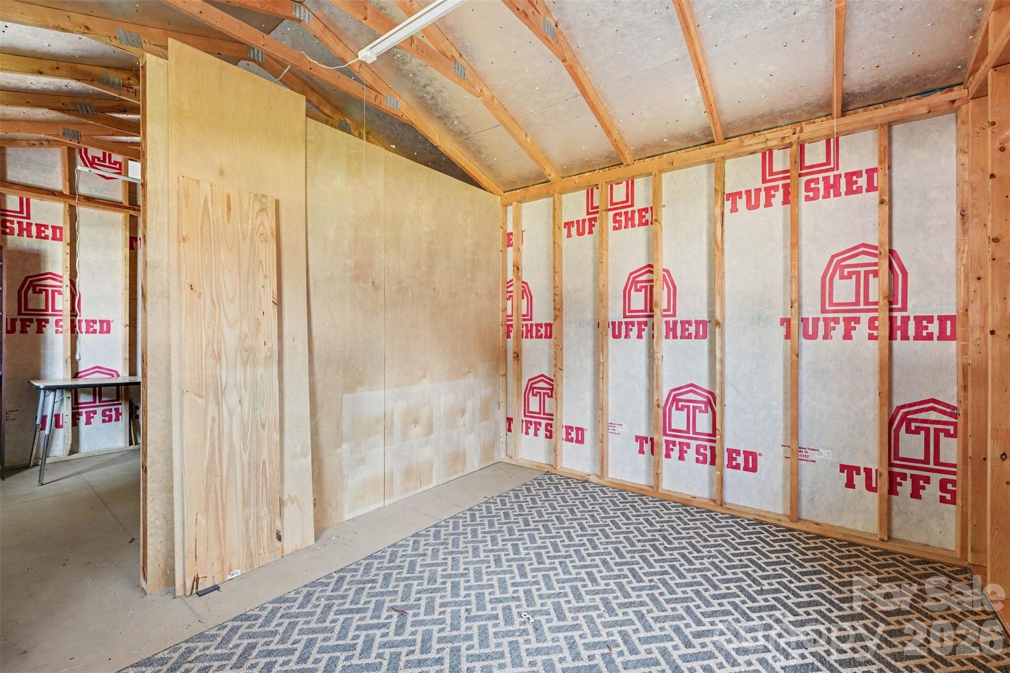 1911 Central Drive Property Photo 20