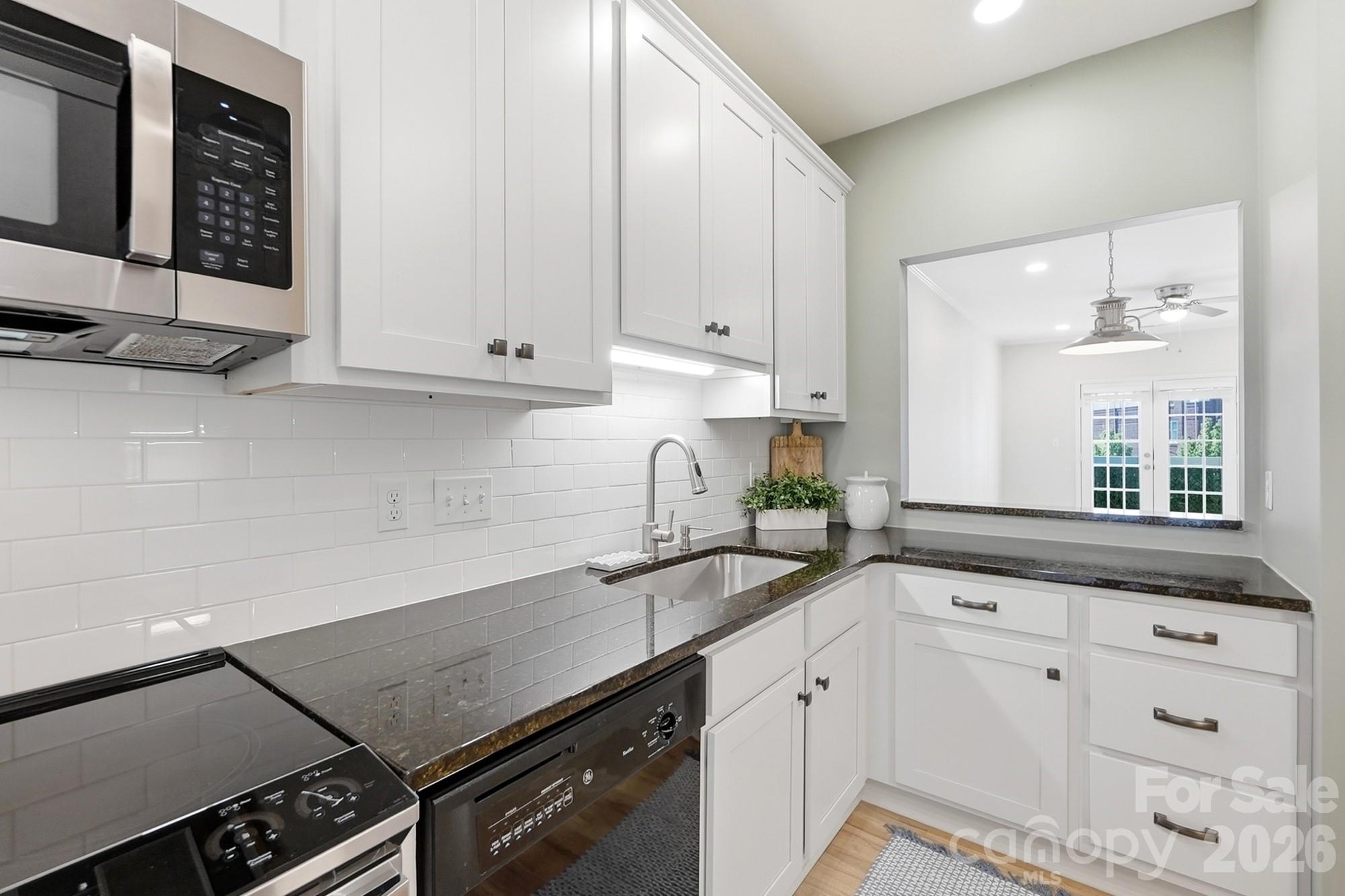 301 Queens Road 207 Property Photo 5