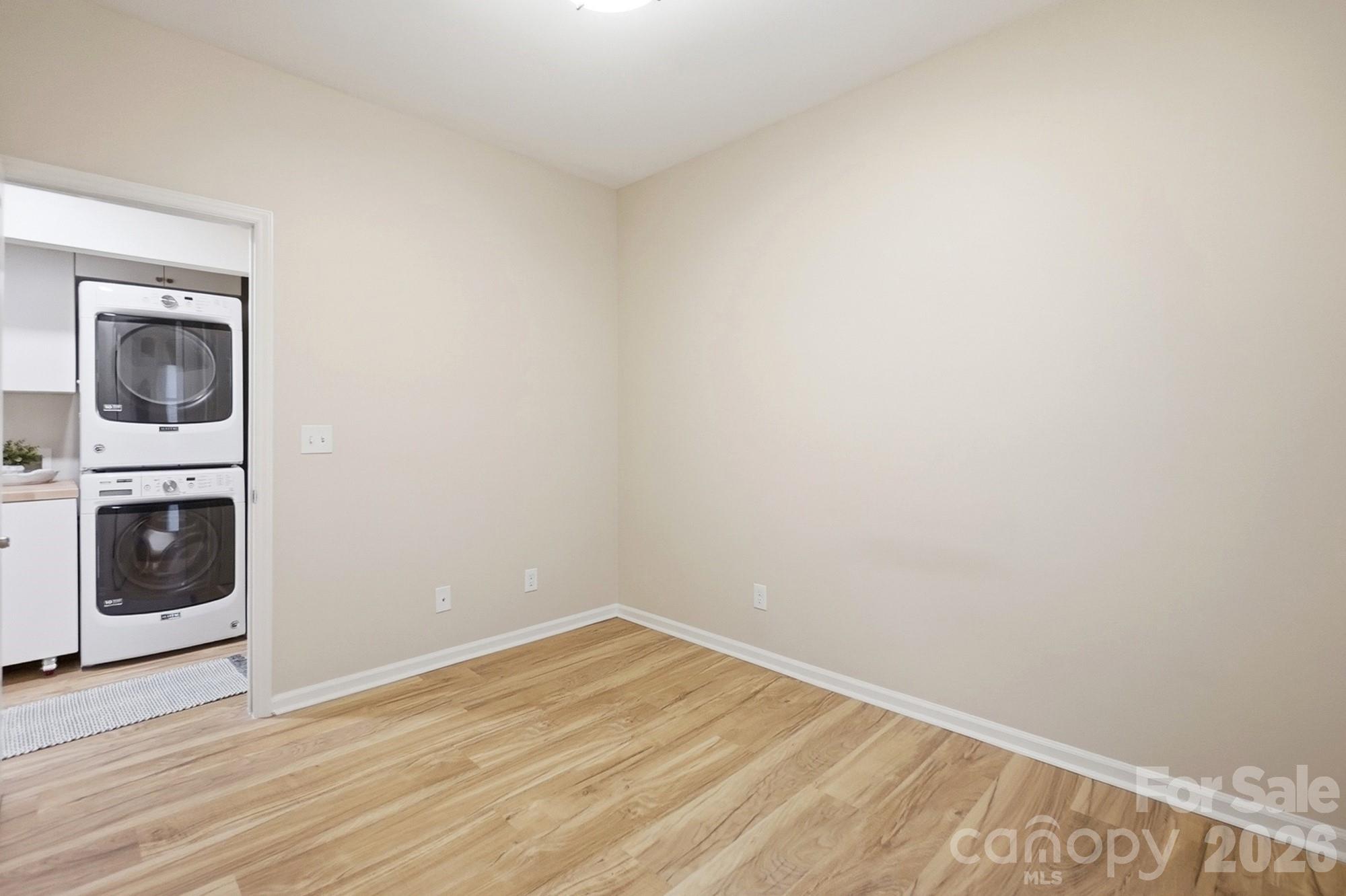 301 Queens Road 207 Property Photo 27