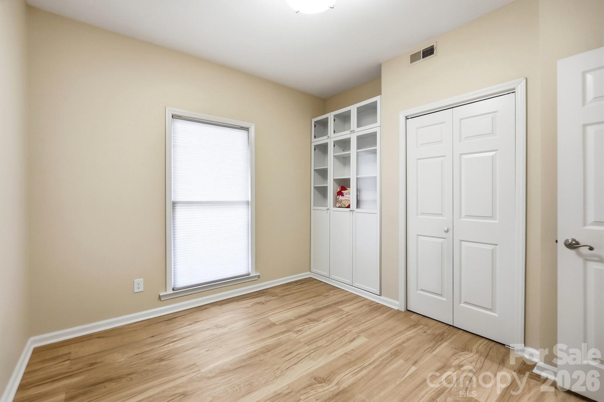 301 Queens Road 207 Property Photo 28