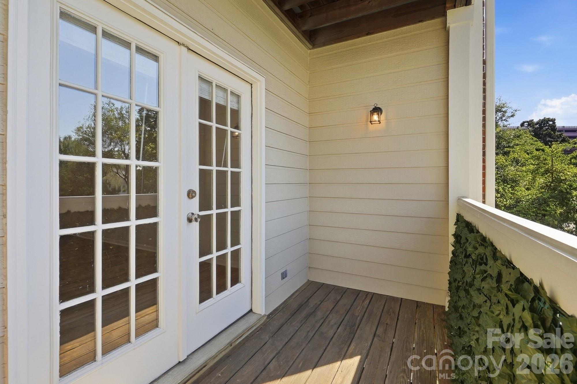 301 Queens Road 207 Property Photo 32
