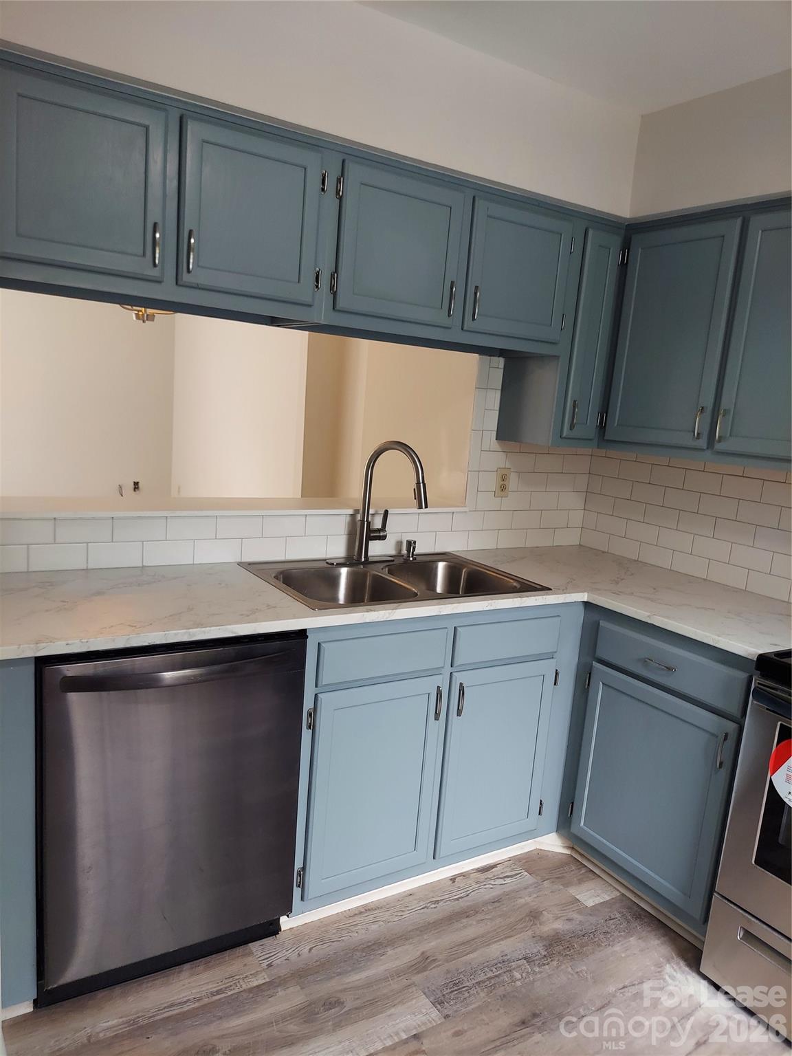 675 Lex Drive Property Photo 2