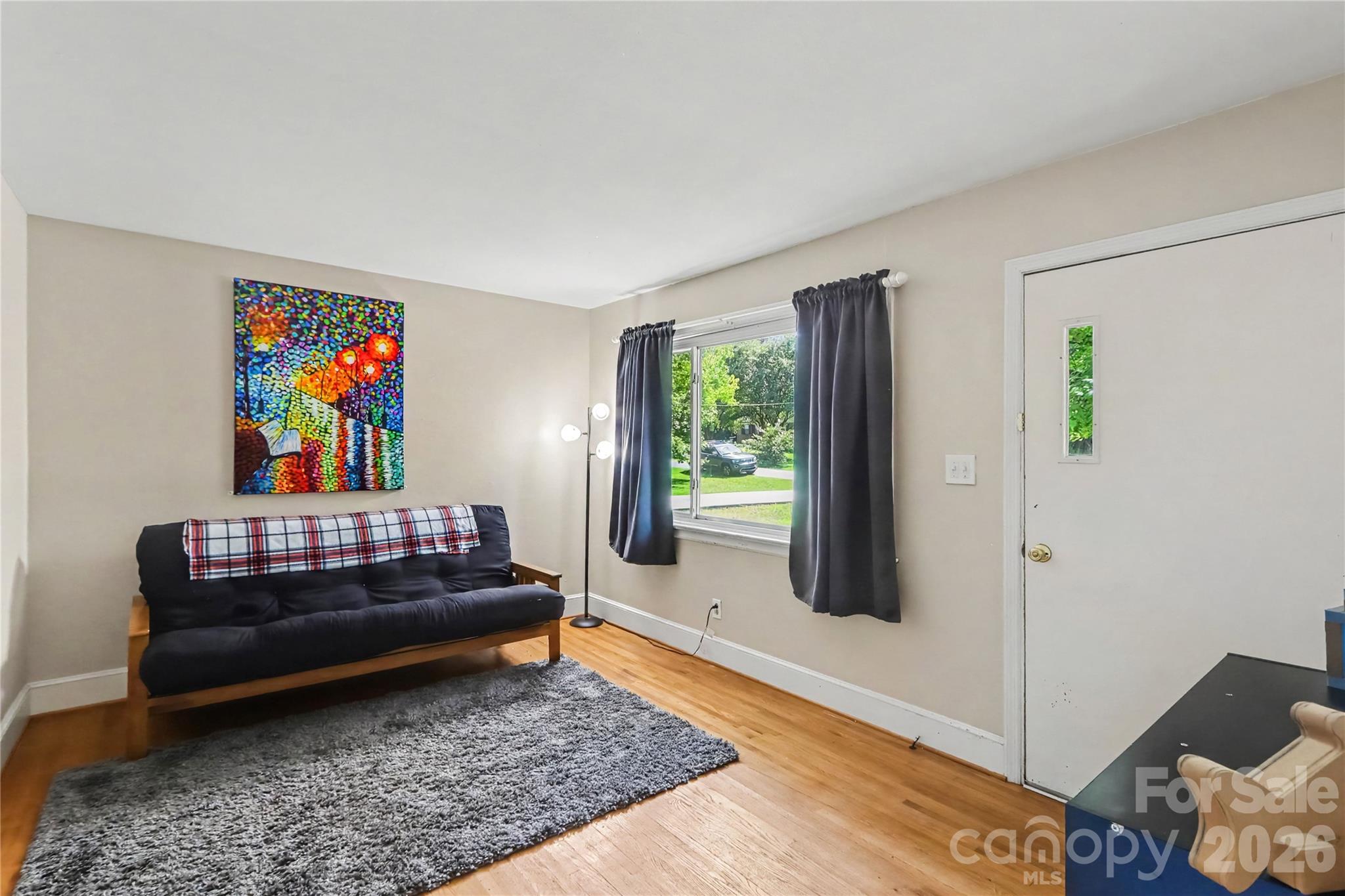 9909 Sunway Drive Property Photo 4