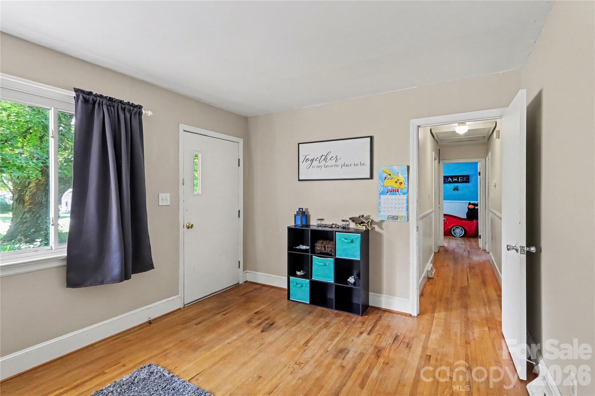 9909 Sunway Drive Property Photo 5