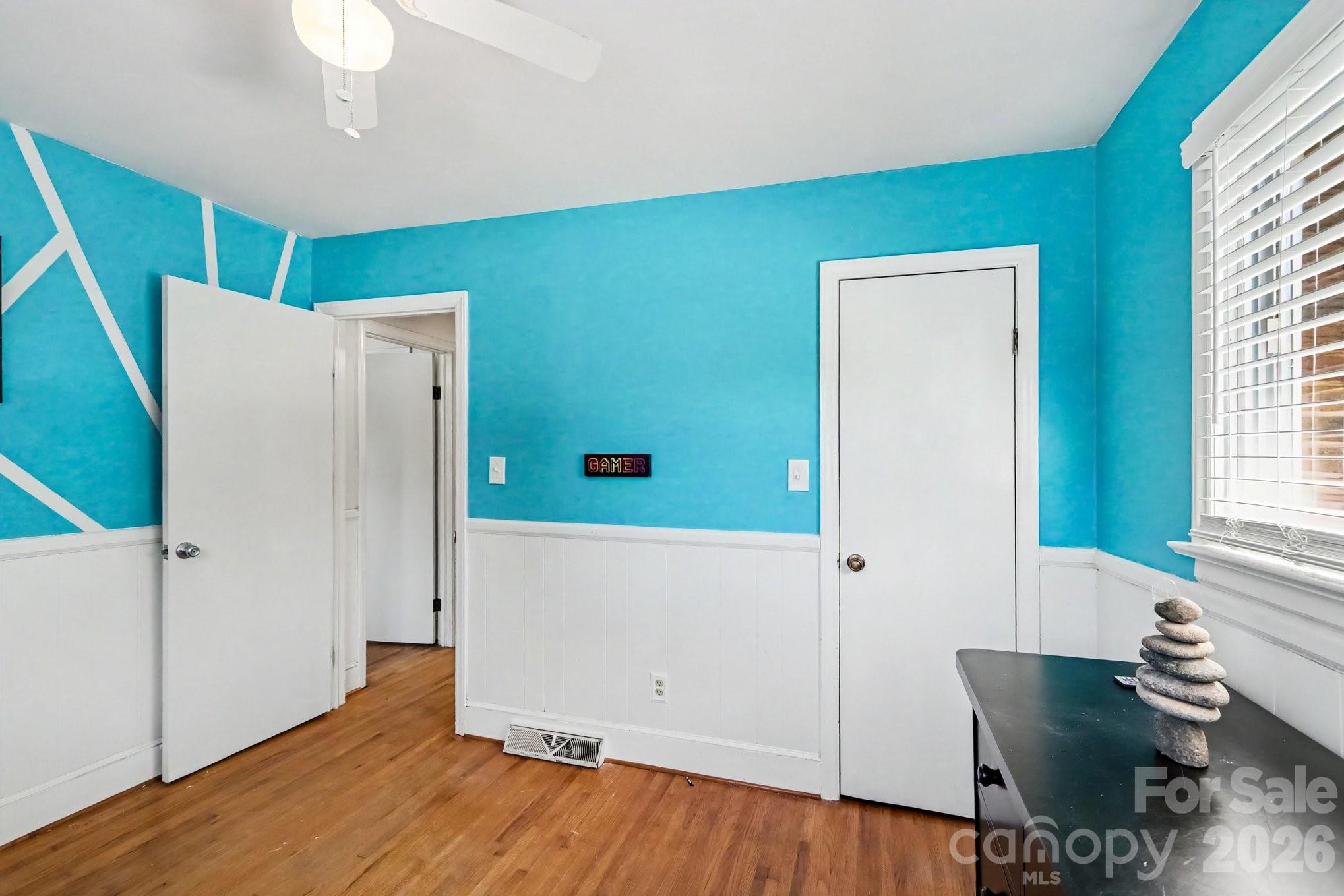 9909 Sunway Drive Property Photo 16