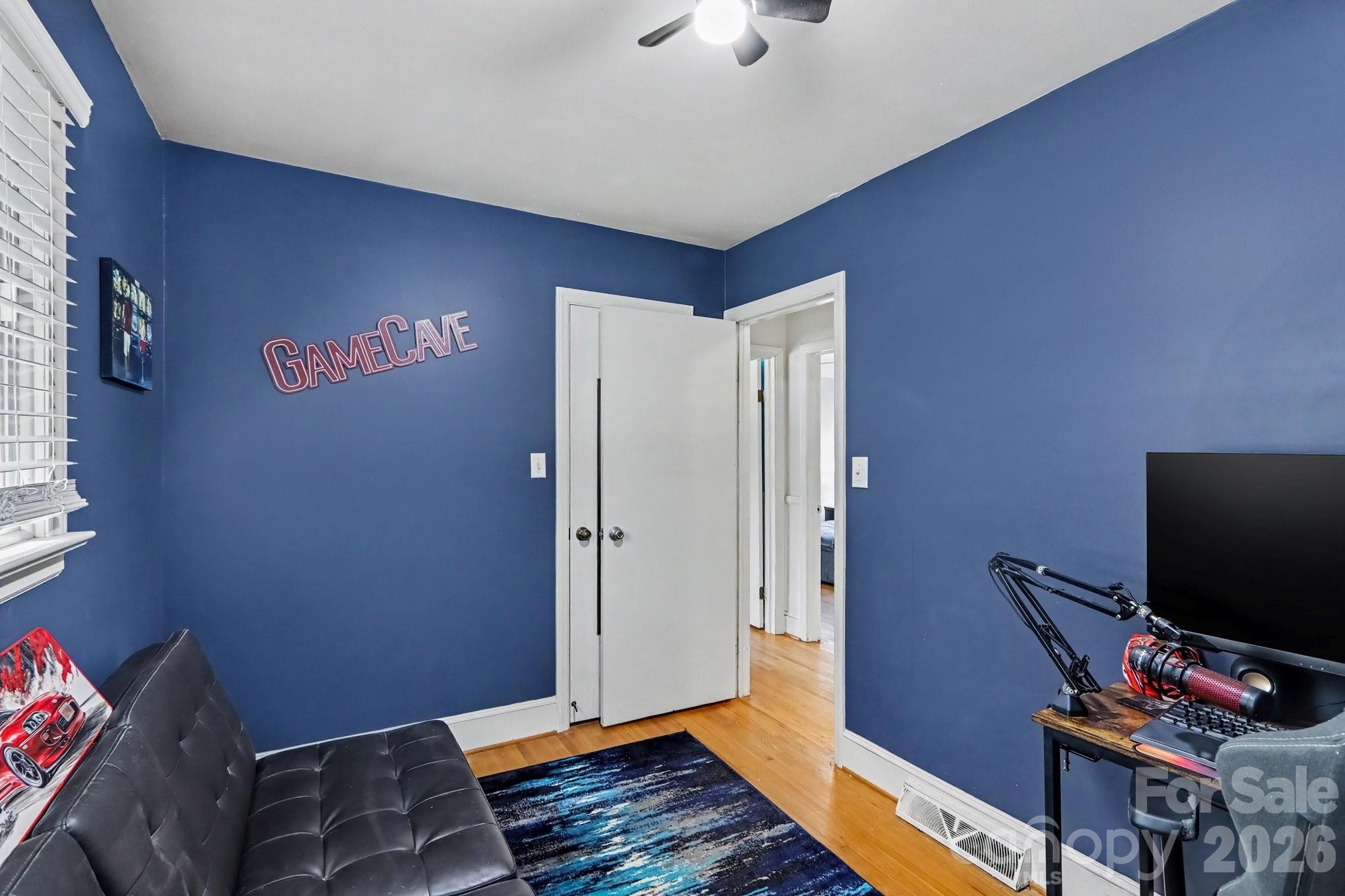 9909 Sunway Drive Property Photo 17