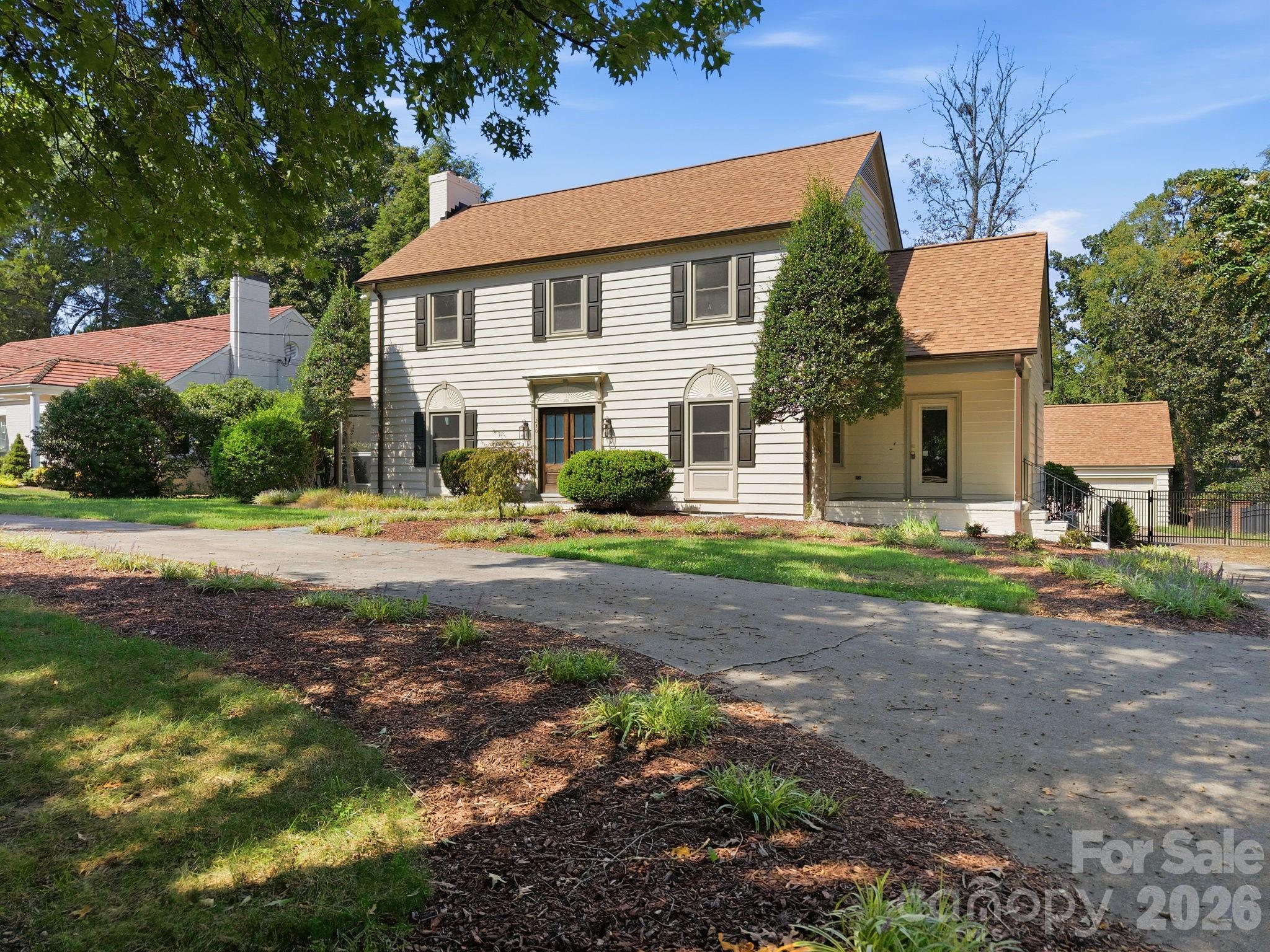 230 Confederate Avenue Property Photo 2