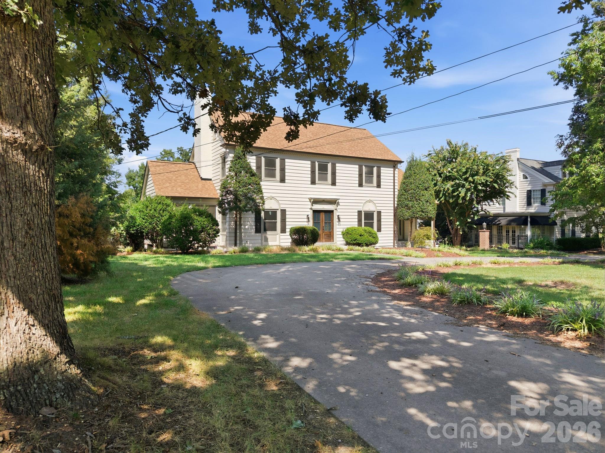 230 Confederate Avenue Property Photo 5