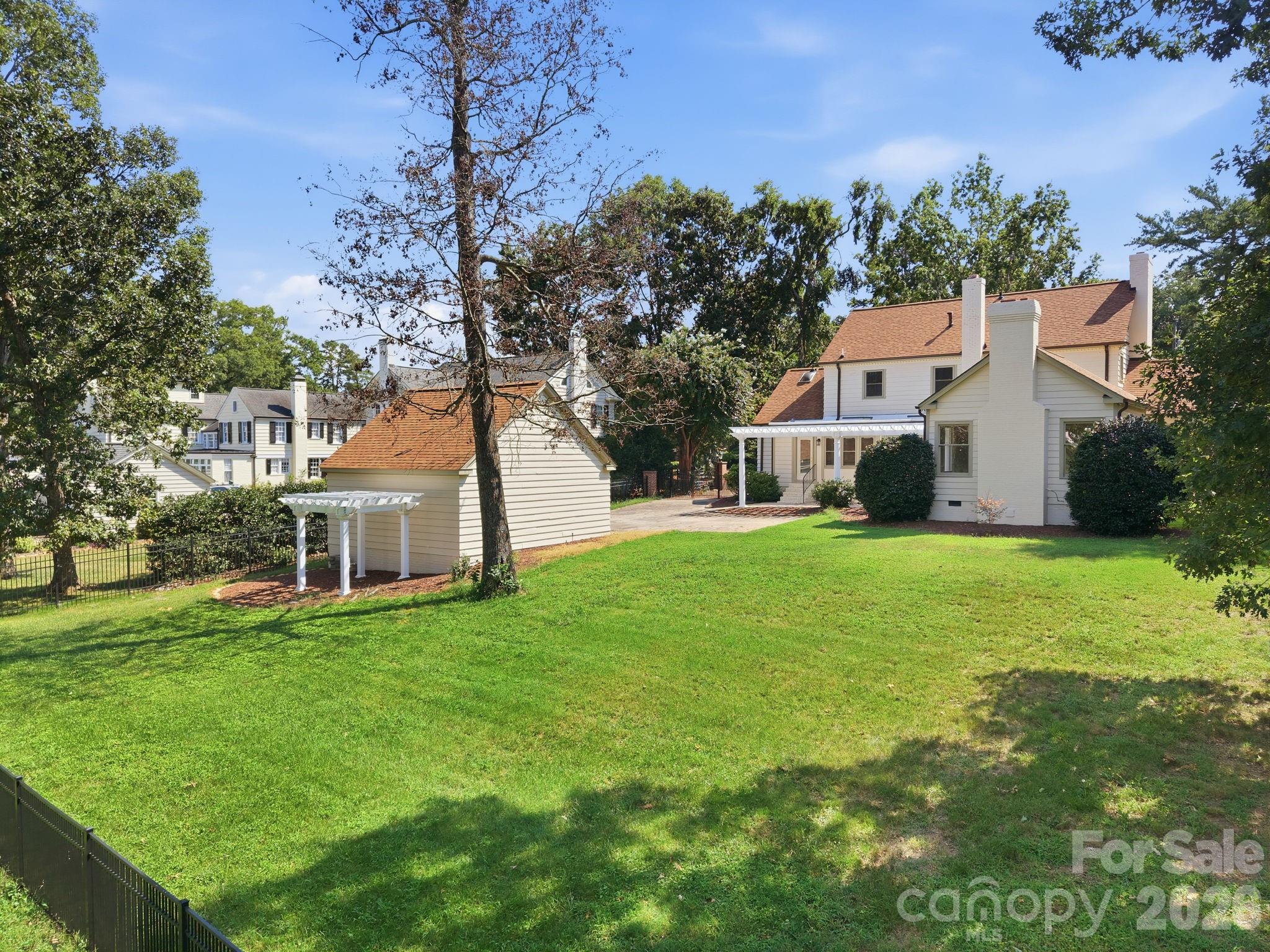 230 Confederate Avenue Property Photo 42
