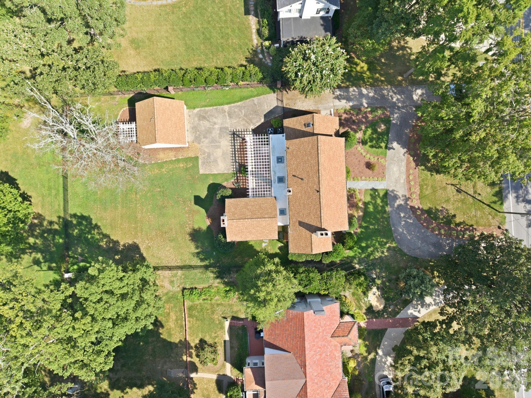 230 Confederate Avenue Property Photo 45
