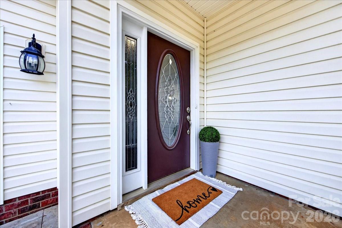 9026 Crusaders Court Property Photo 5