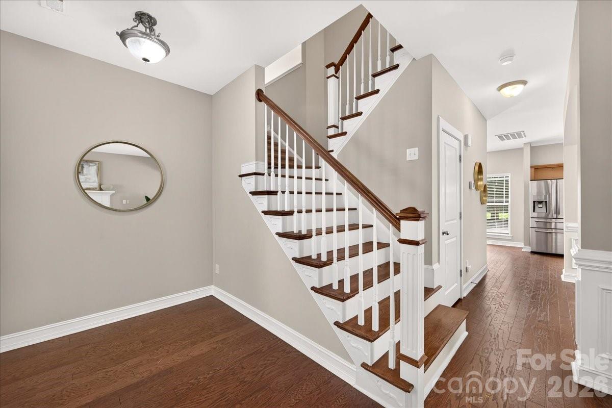 9026 Crusaders Court Property Photo 7