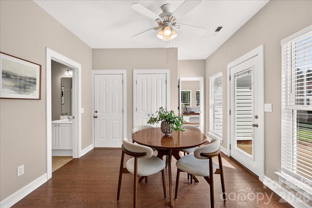 9026 Crusaders Court Property Photo 20