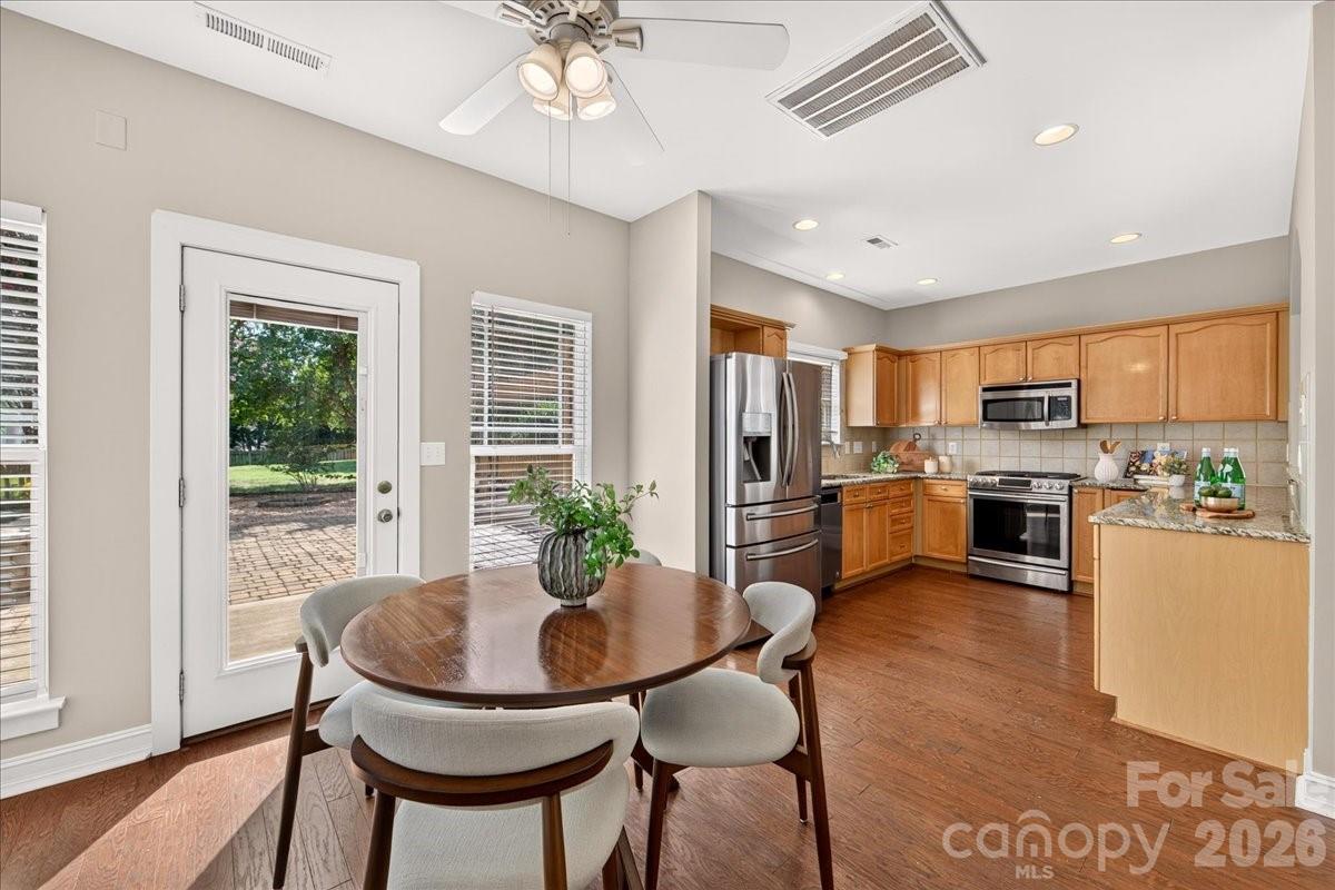 9026 Crusaders Court Property Photo 21