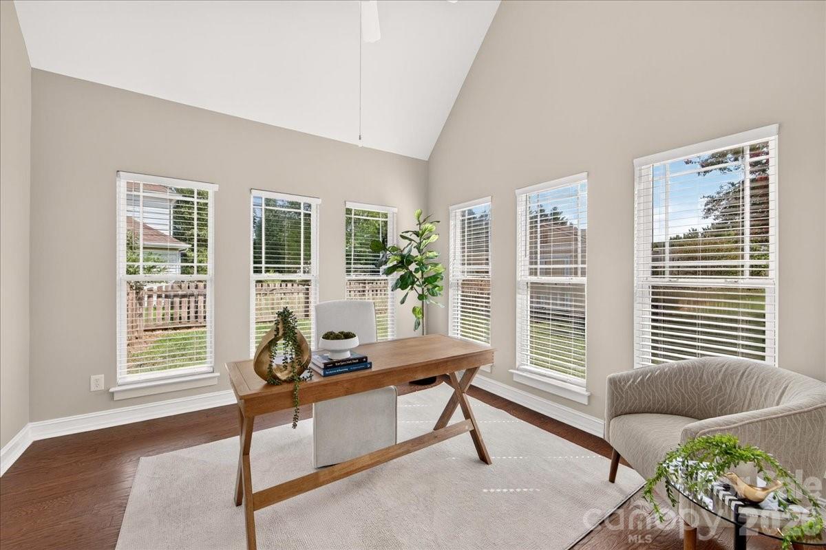 9026 Crusaders Court Property Photo 23