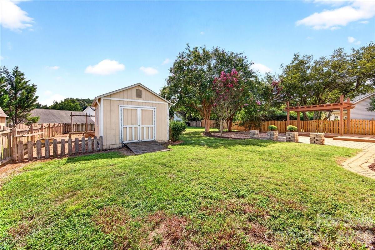 9026 Crusaders Court Property Photo 39