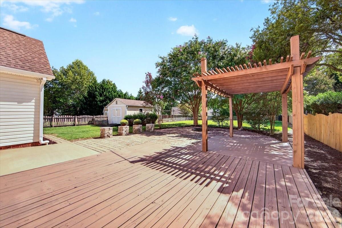 9026 Crusaders Court Property Photo 41
