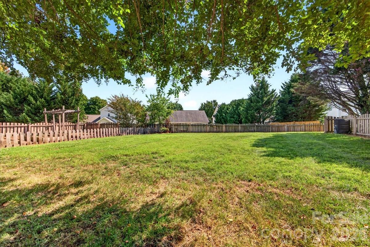 9026 Crusaders Court Property Photo 44