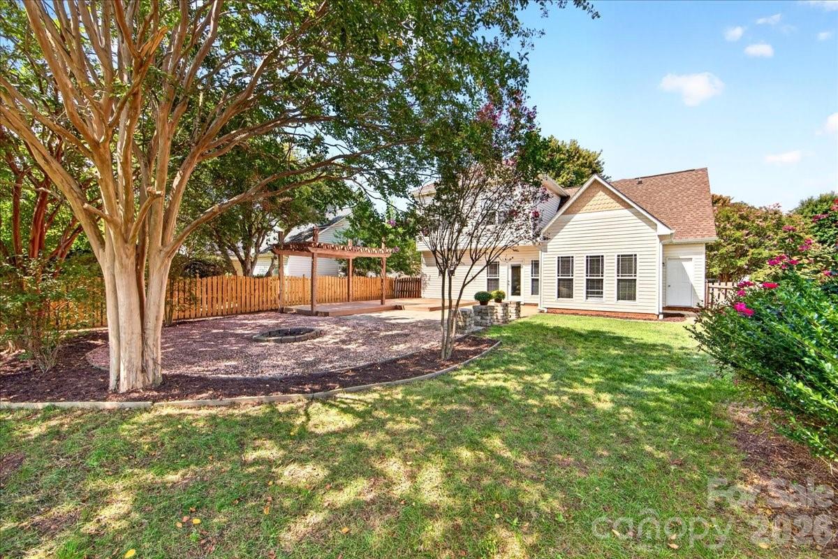 9026 Crusaders Court Property Photo 48