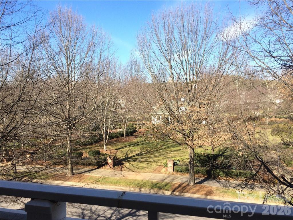 18710 Oakhurst Boulevard 3a Property Photo 21