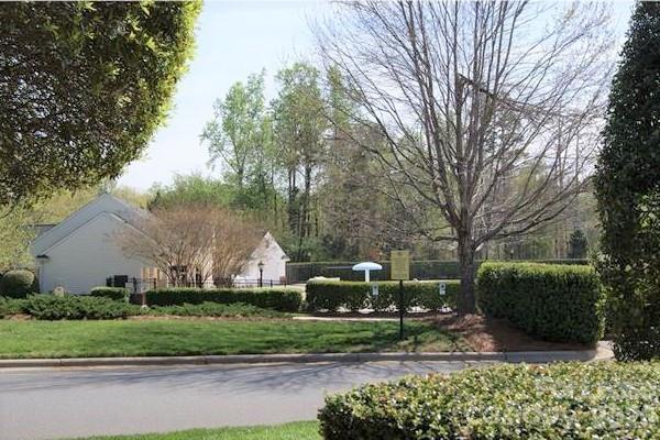 18710 Oakhurst Boulevard 3a Property Photo 23