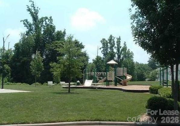 18710 Oakhurst Boulevard 3a Property Photo 25