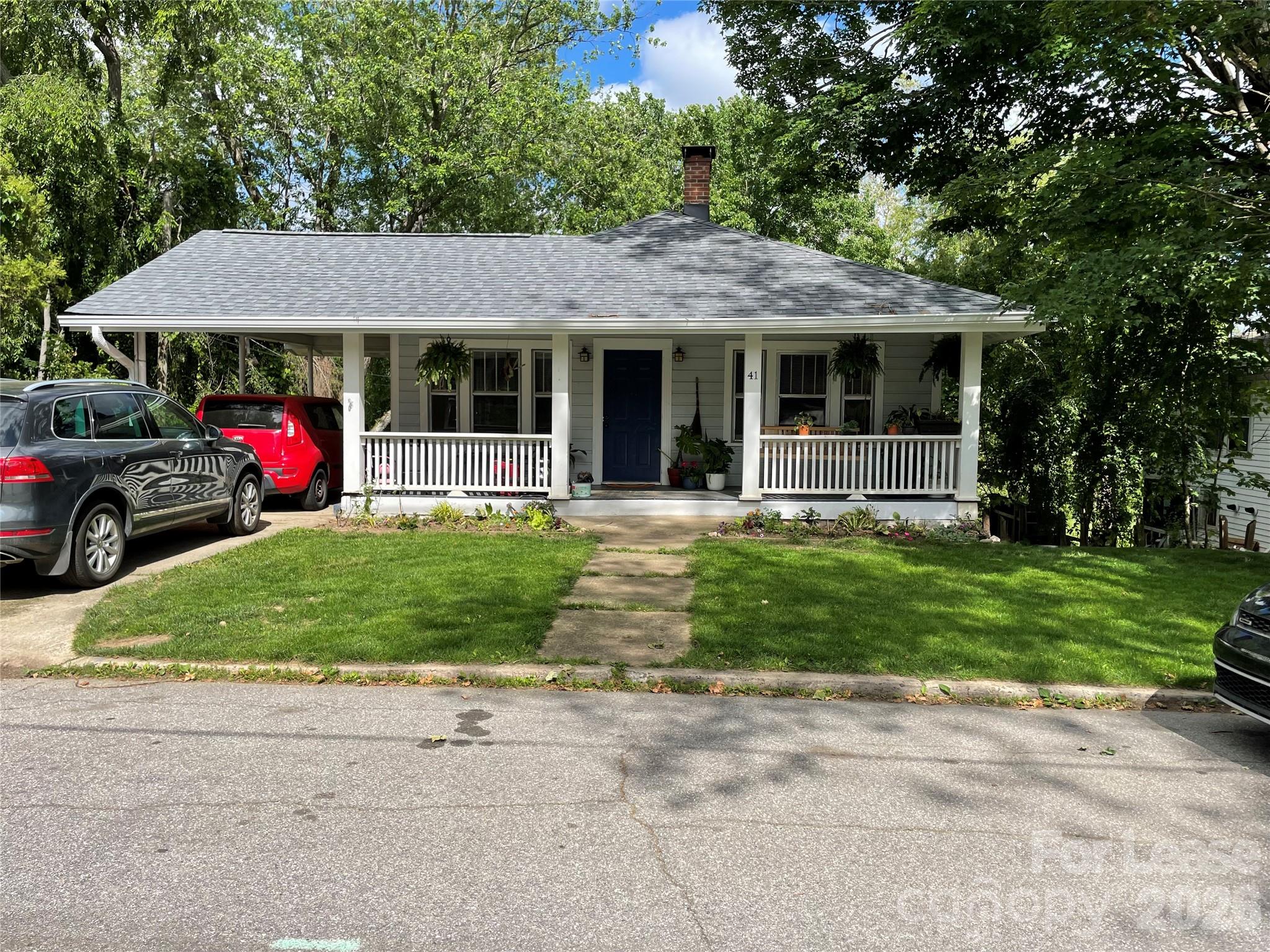 41 Blue Ridge Avenue Property Photo 1