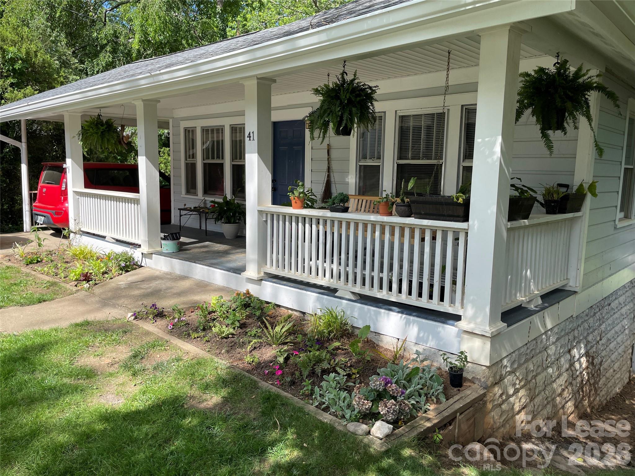 41 Blue Ridge Avenue Property Photo 2
