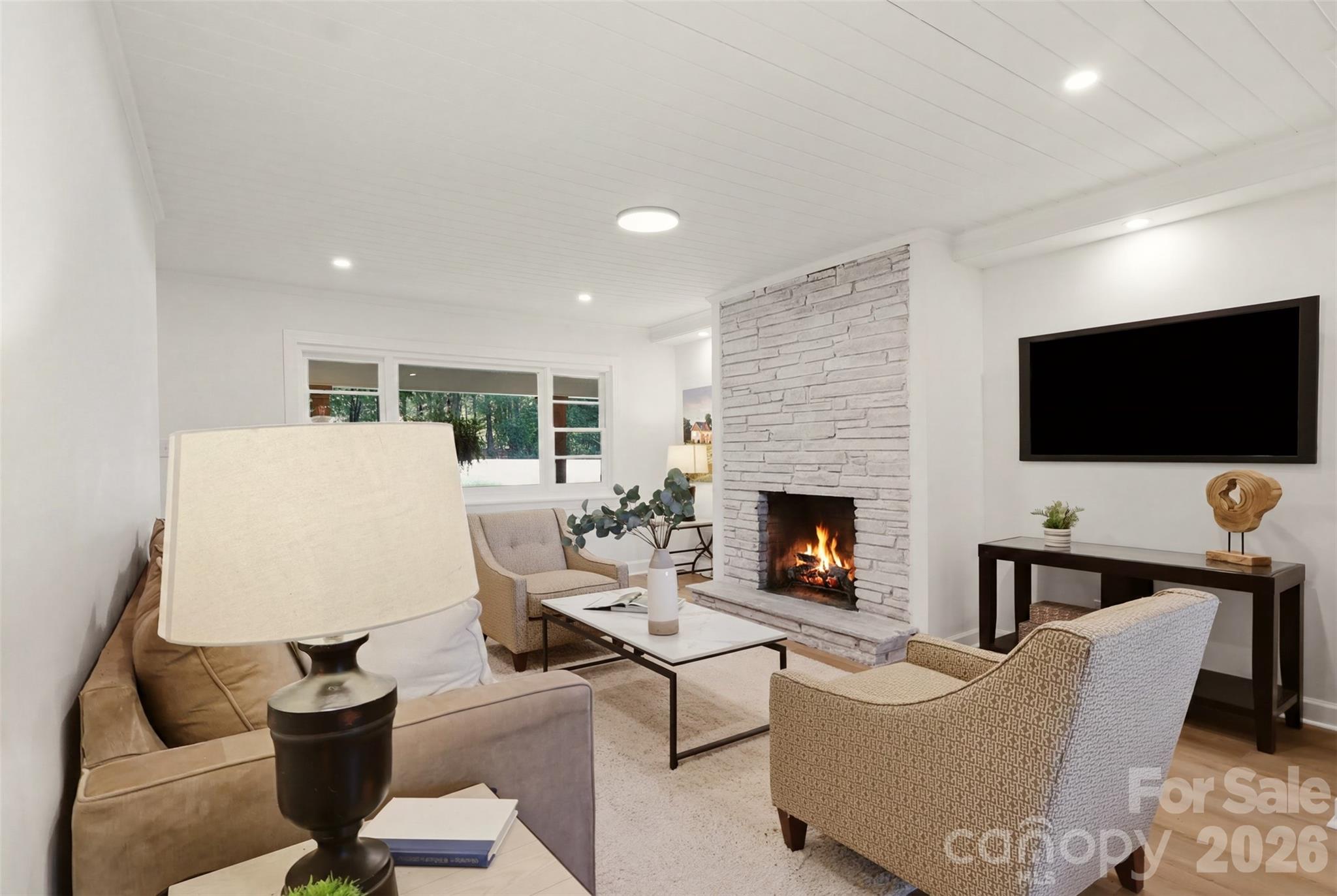 334 Country Lane Property Photo 12