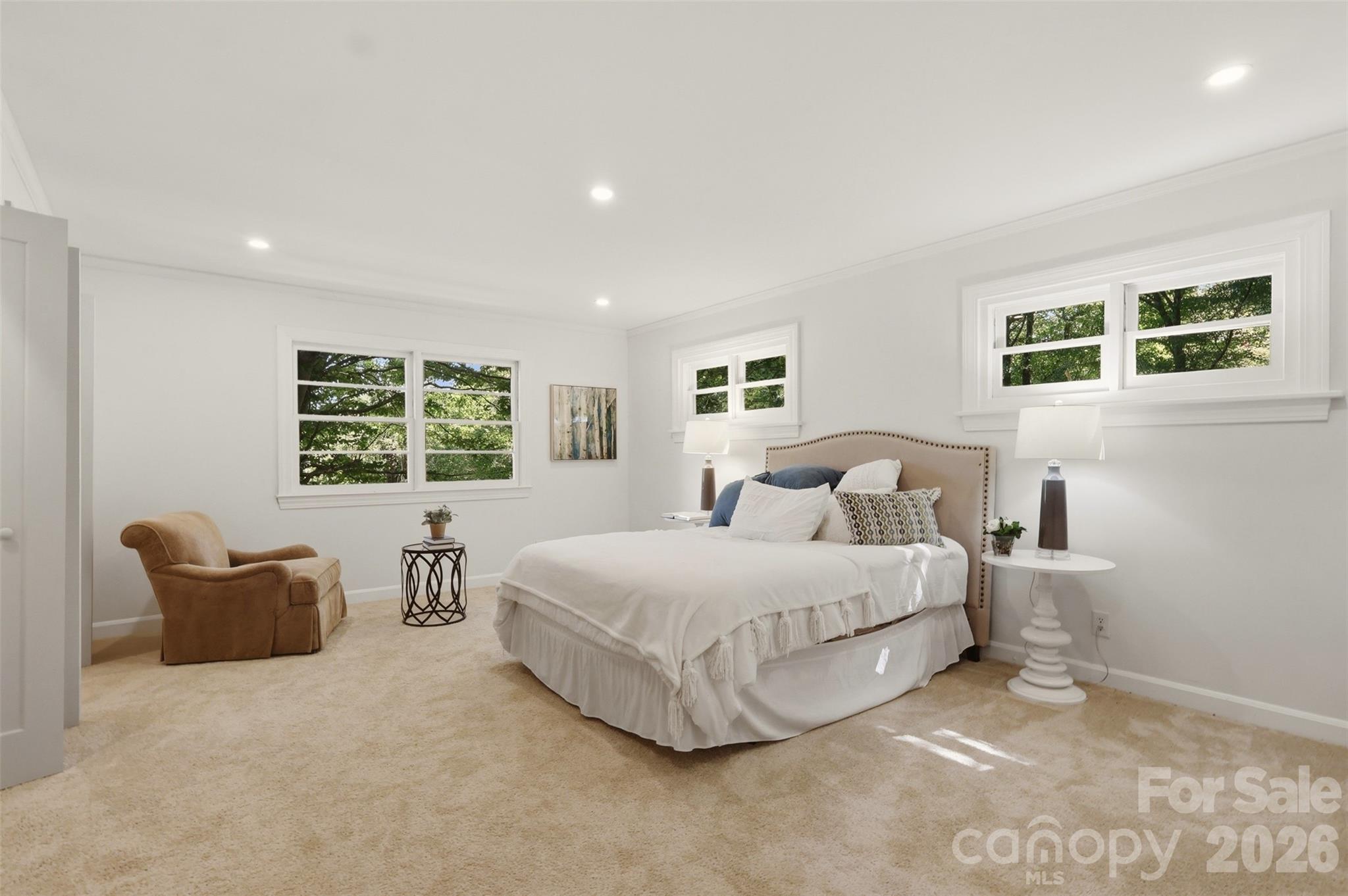 334 Country Lane Property Photo 13