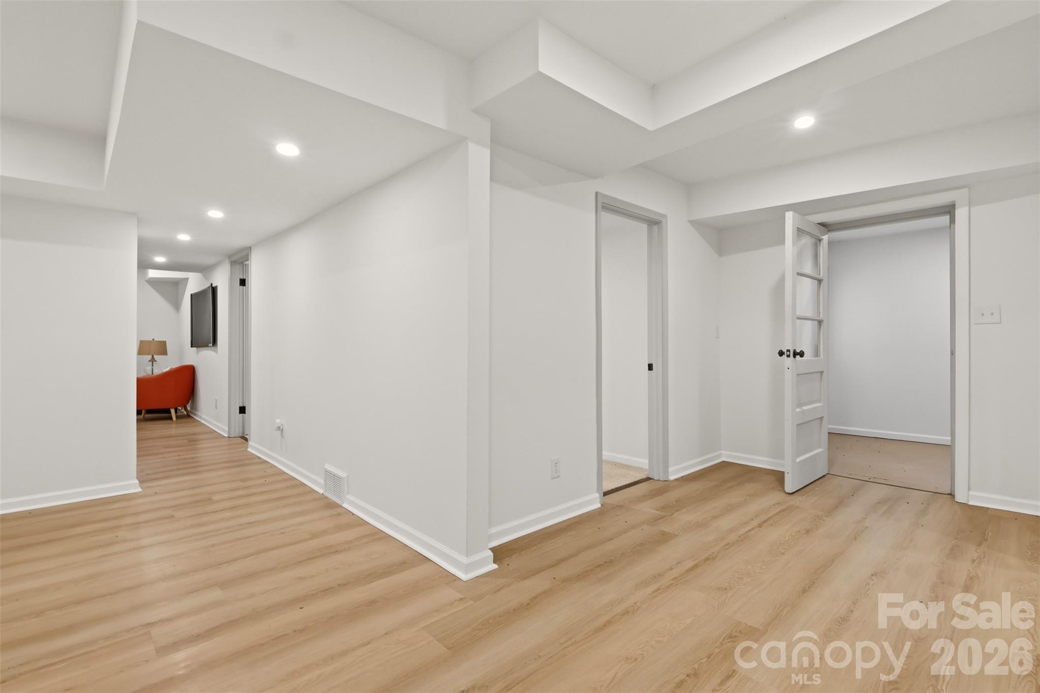 334 Country Lane Property Photo 17