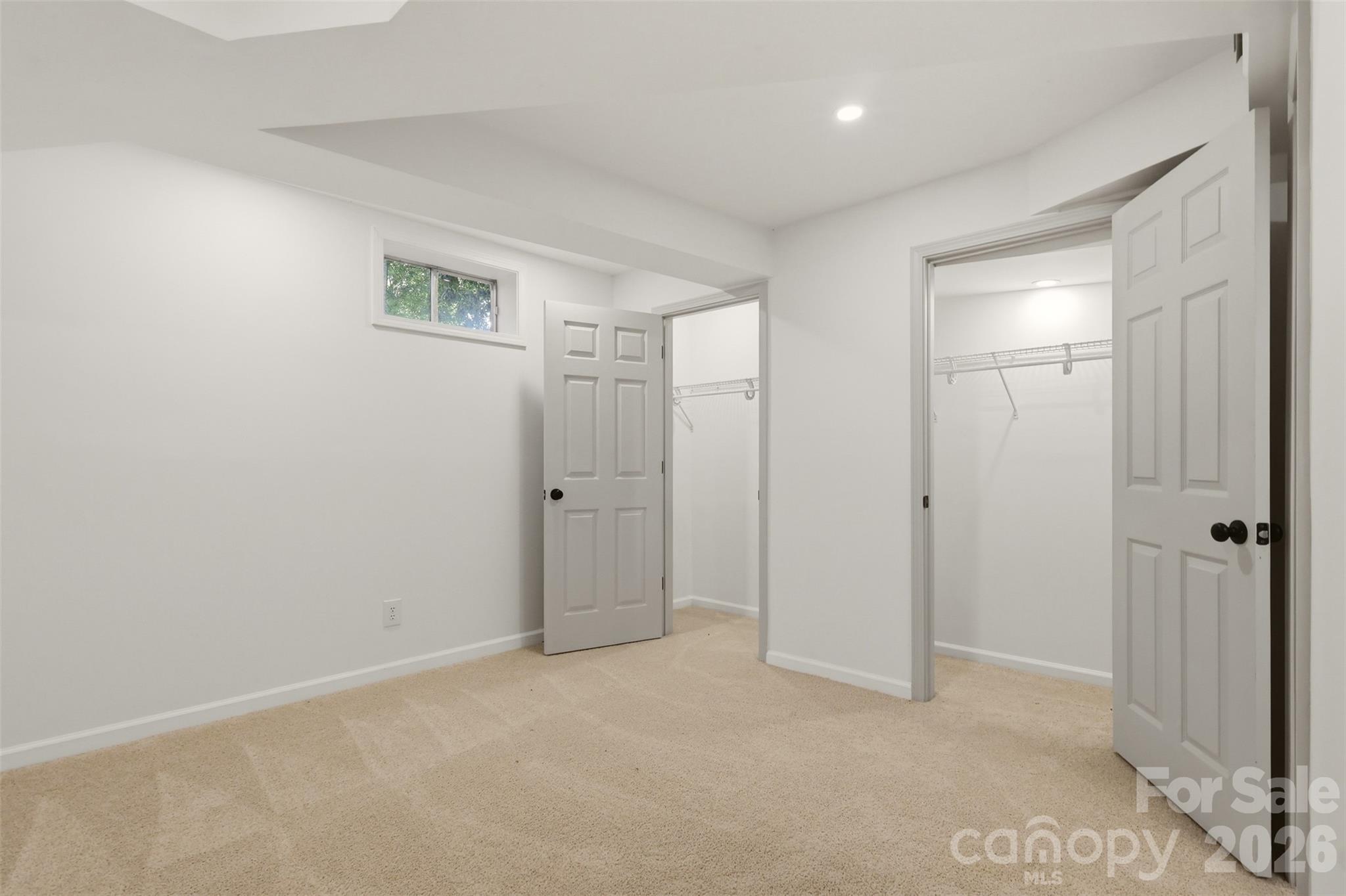 334 Country Lane Property Photo 29