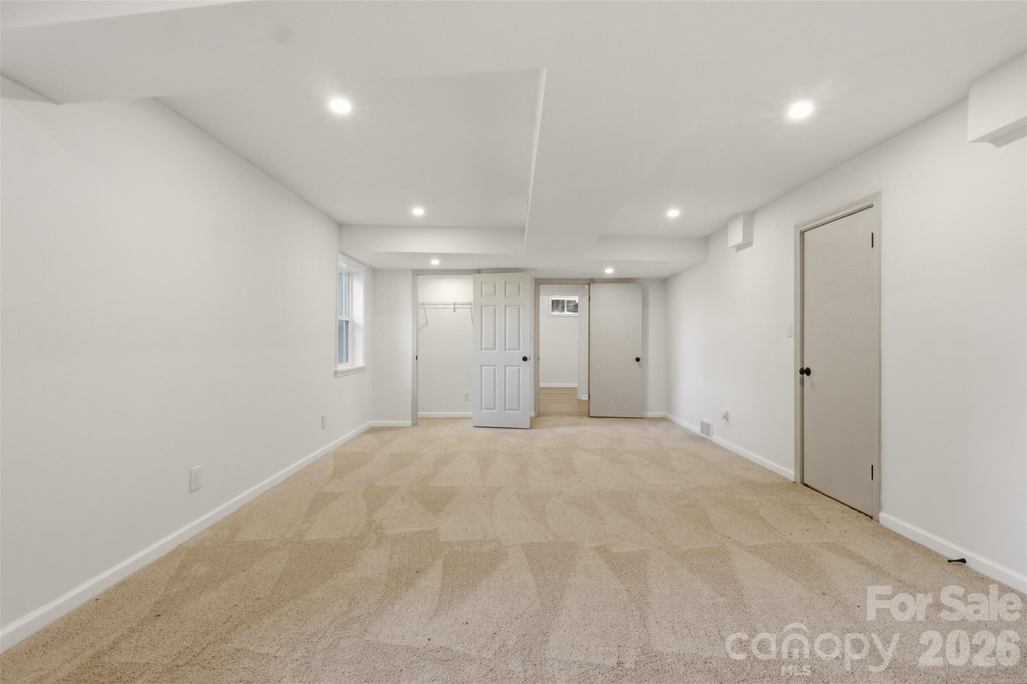 334 Country Lane Property Photo 31