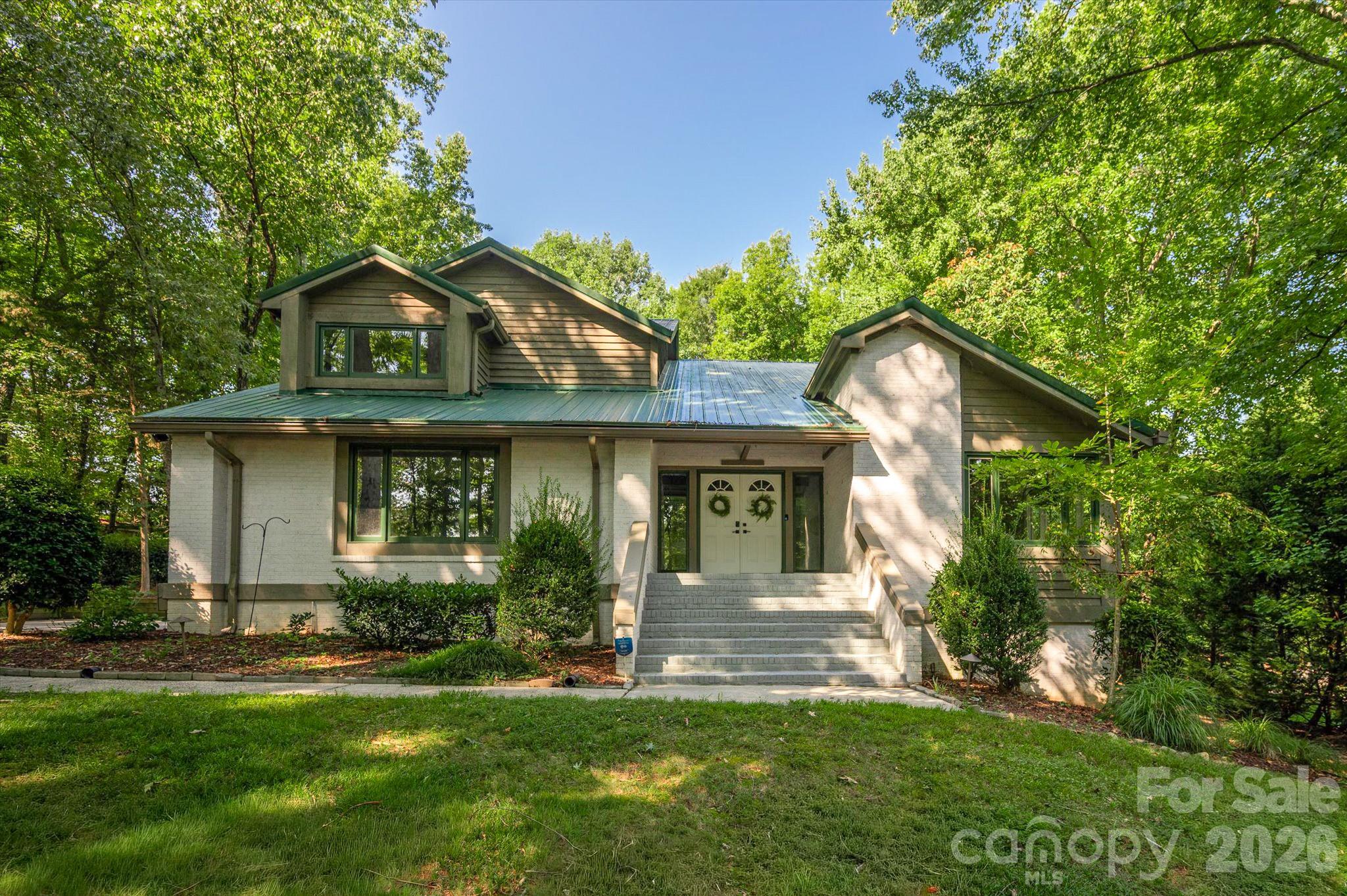 4418 Horseshoe Bend Property Photo 1