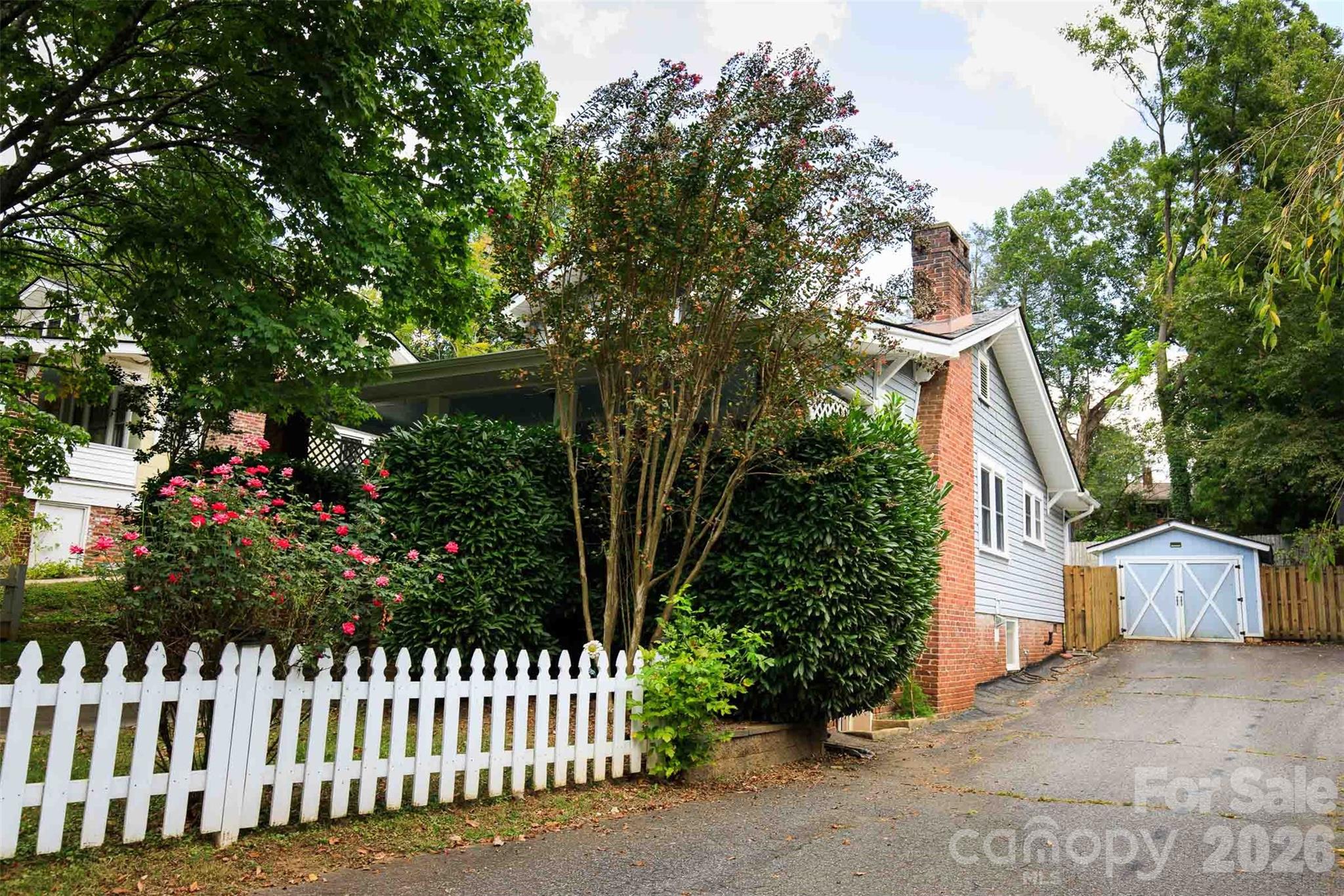 54 Belmont Avenue 12 Property Photo 35