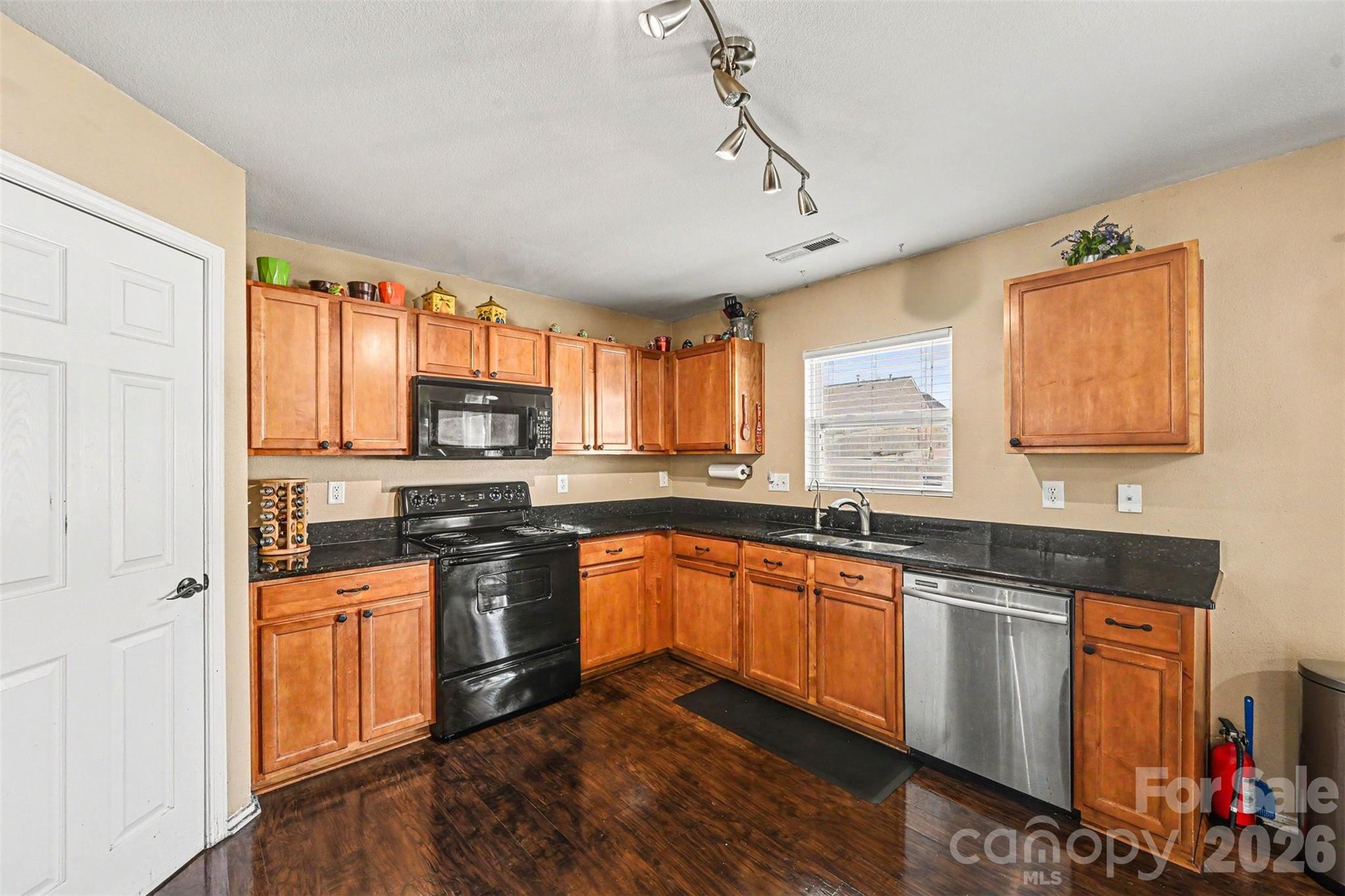 1043 Bent Branch Street Property Photo 11