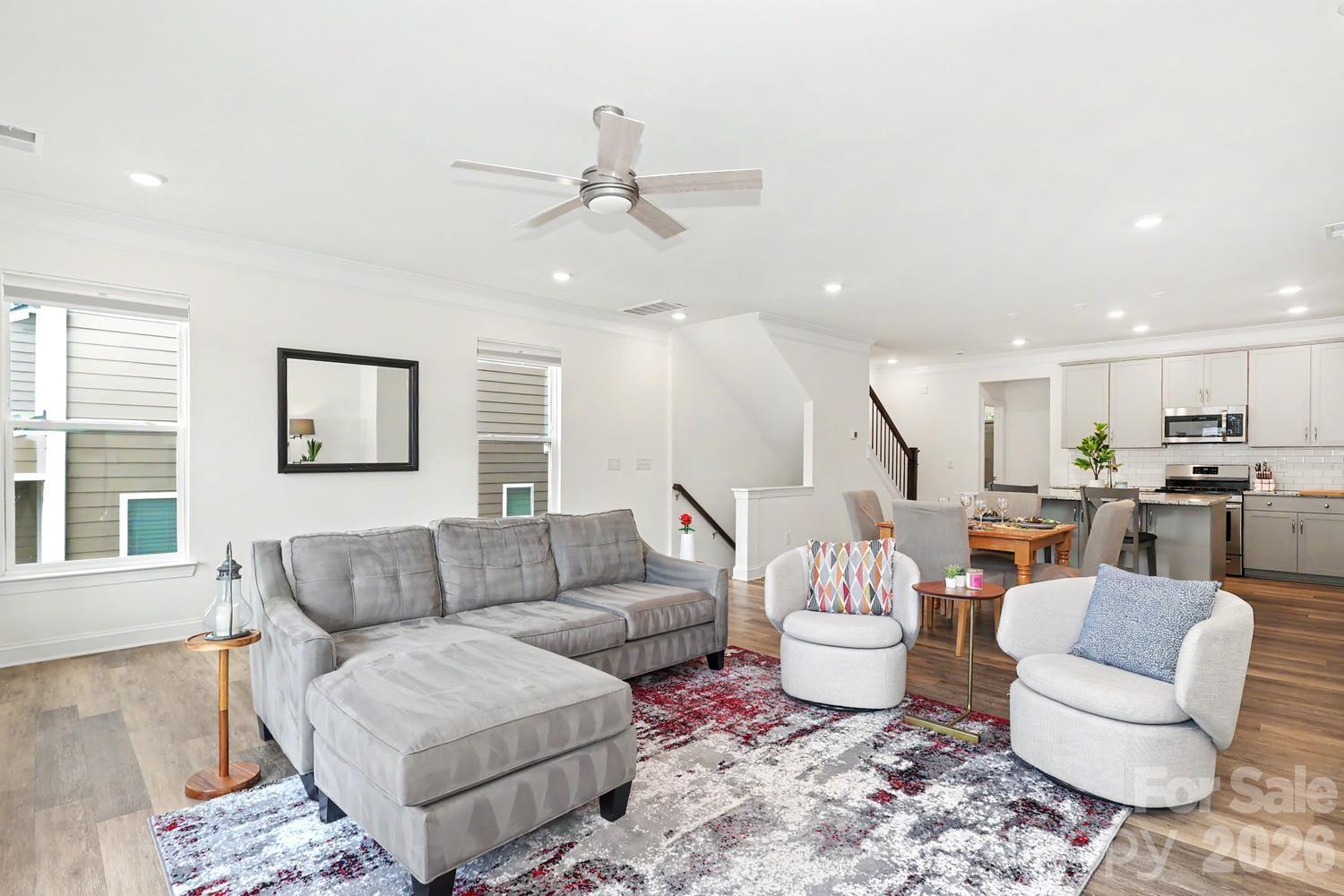 10307 Glenmere Creek Circle Property Photo 7