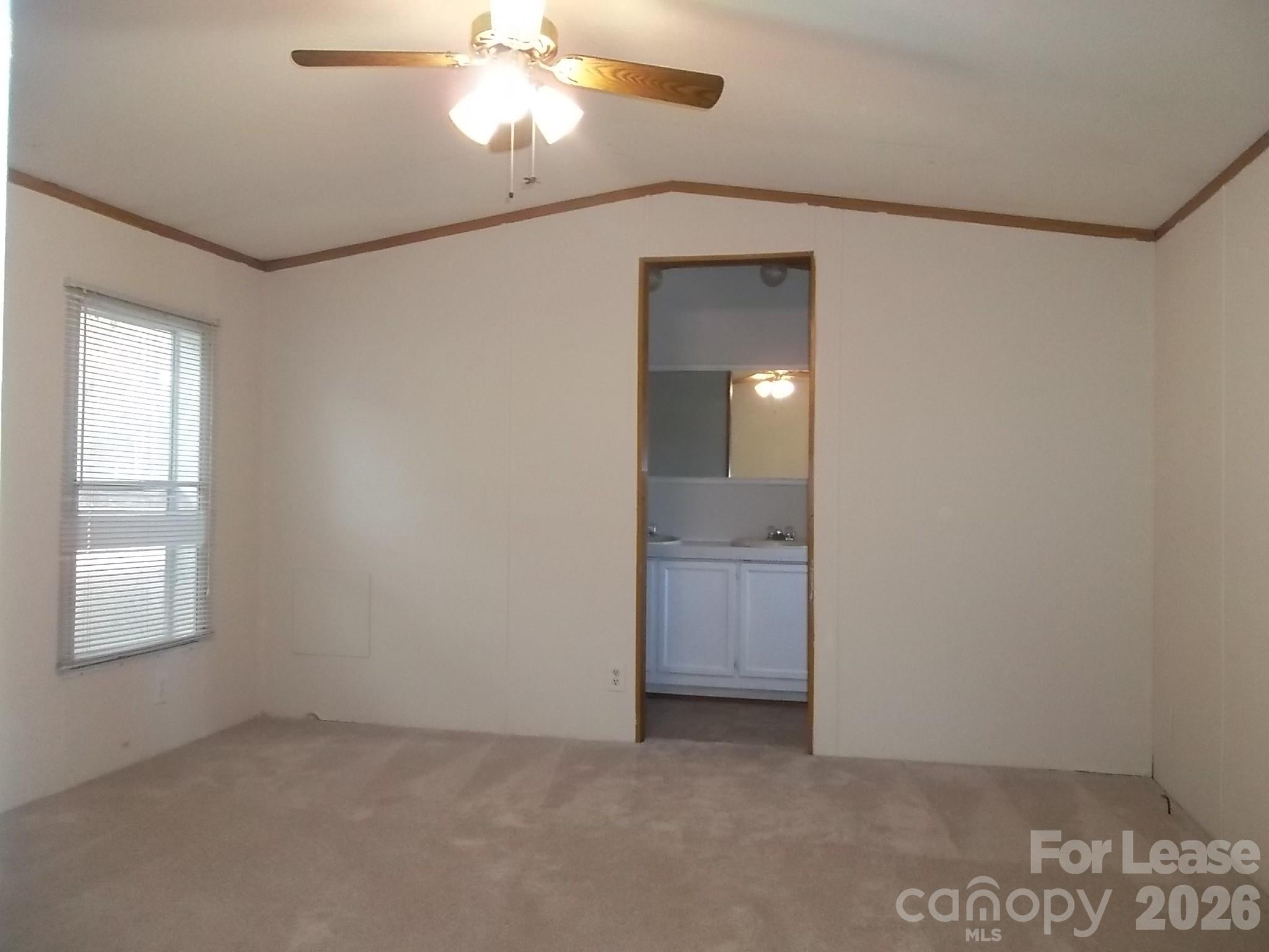 150 Thornwood Lane Property Photo 5