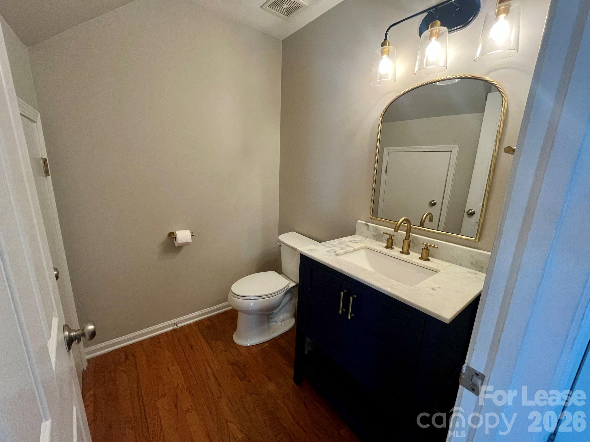 16854 Bridgeton Drive Property Photo 3