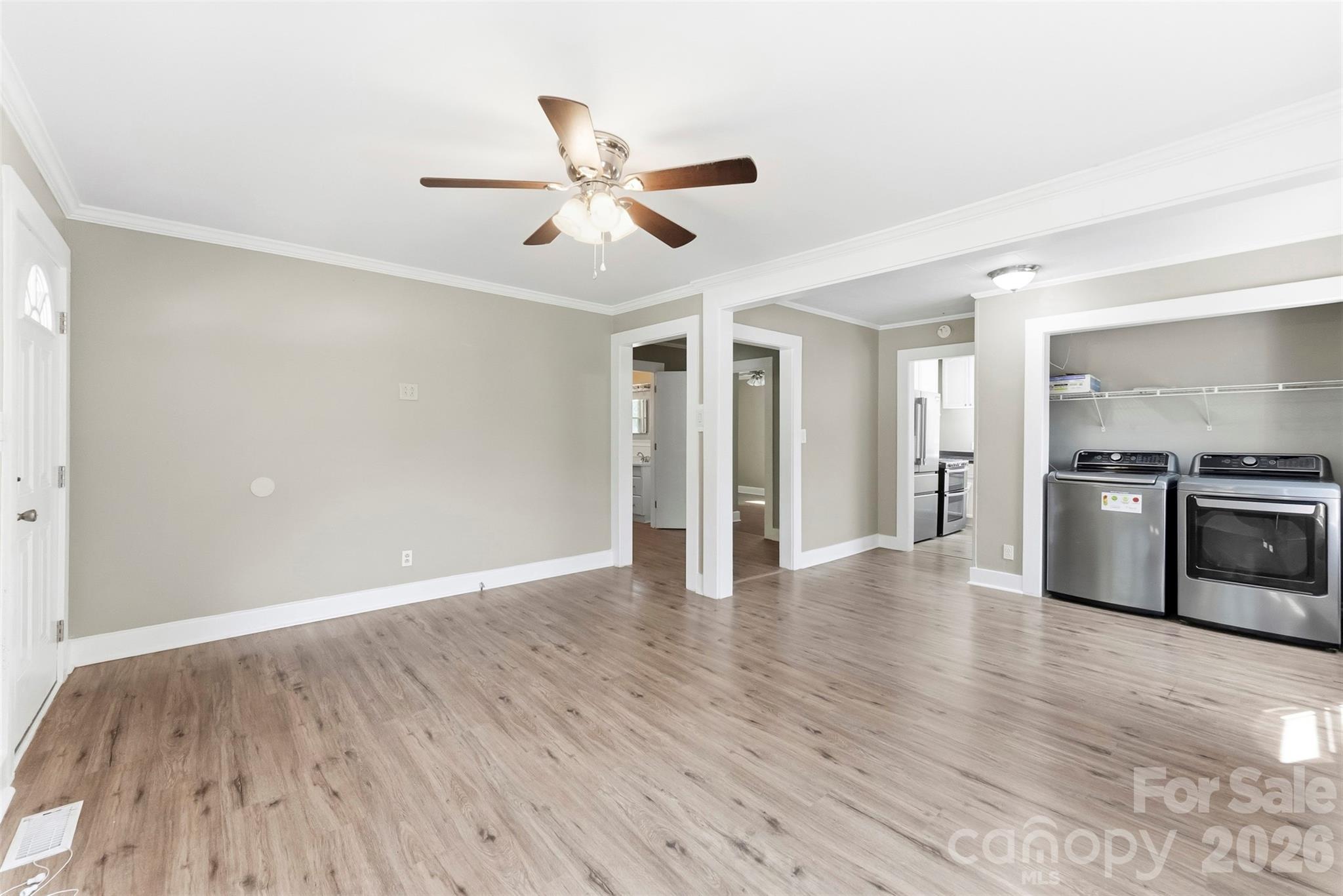 816 S Weldon Street Property Photo 6