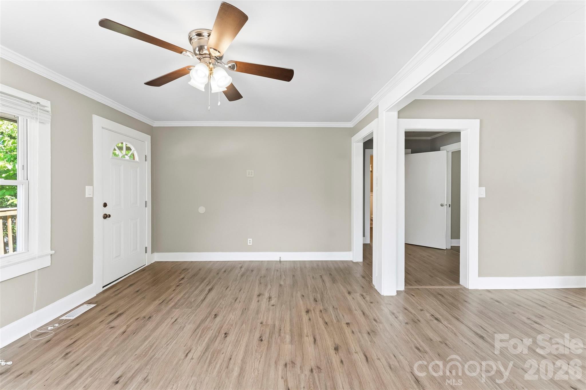 816 S Weldon Street Property Photo 7
