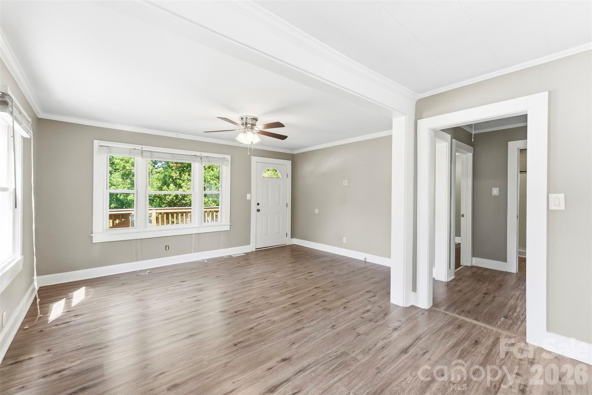 816 S Weldon Street Property Photo 8
