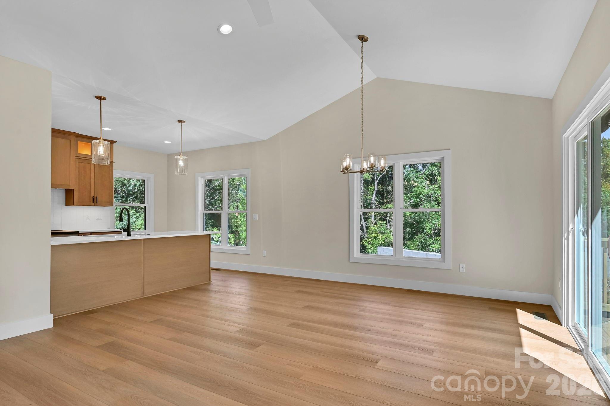 34 Mountain View Road Property Photo 8