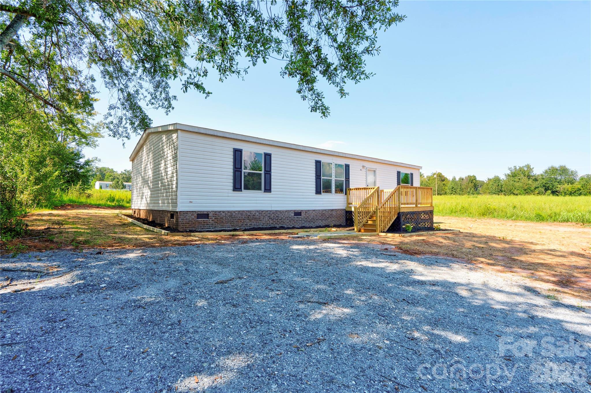 453 Thompson Road Property Photo 1