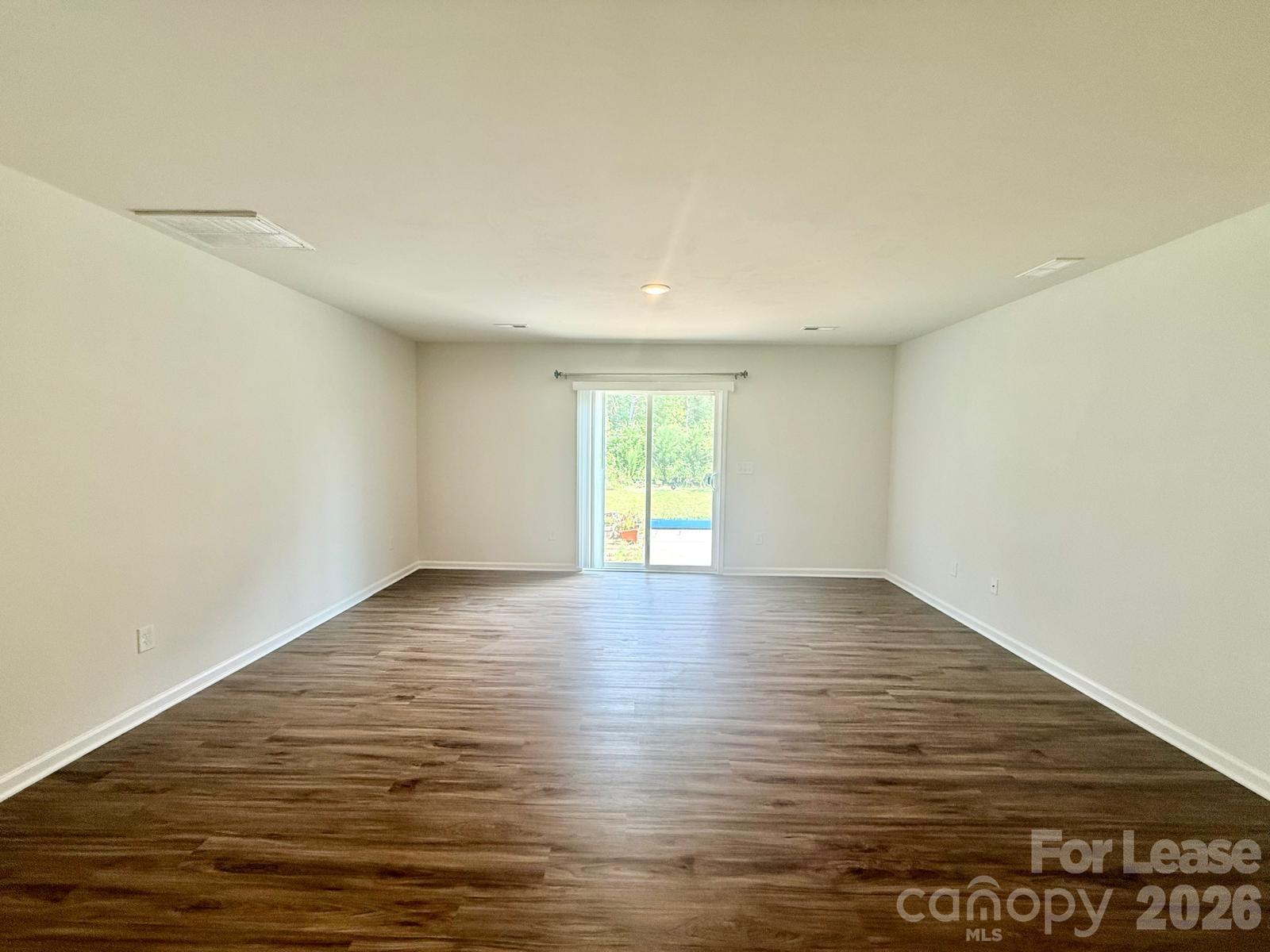2834 Oldfield Drive Property Photo 6