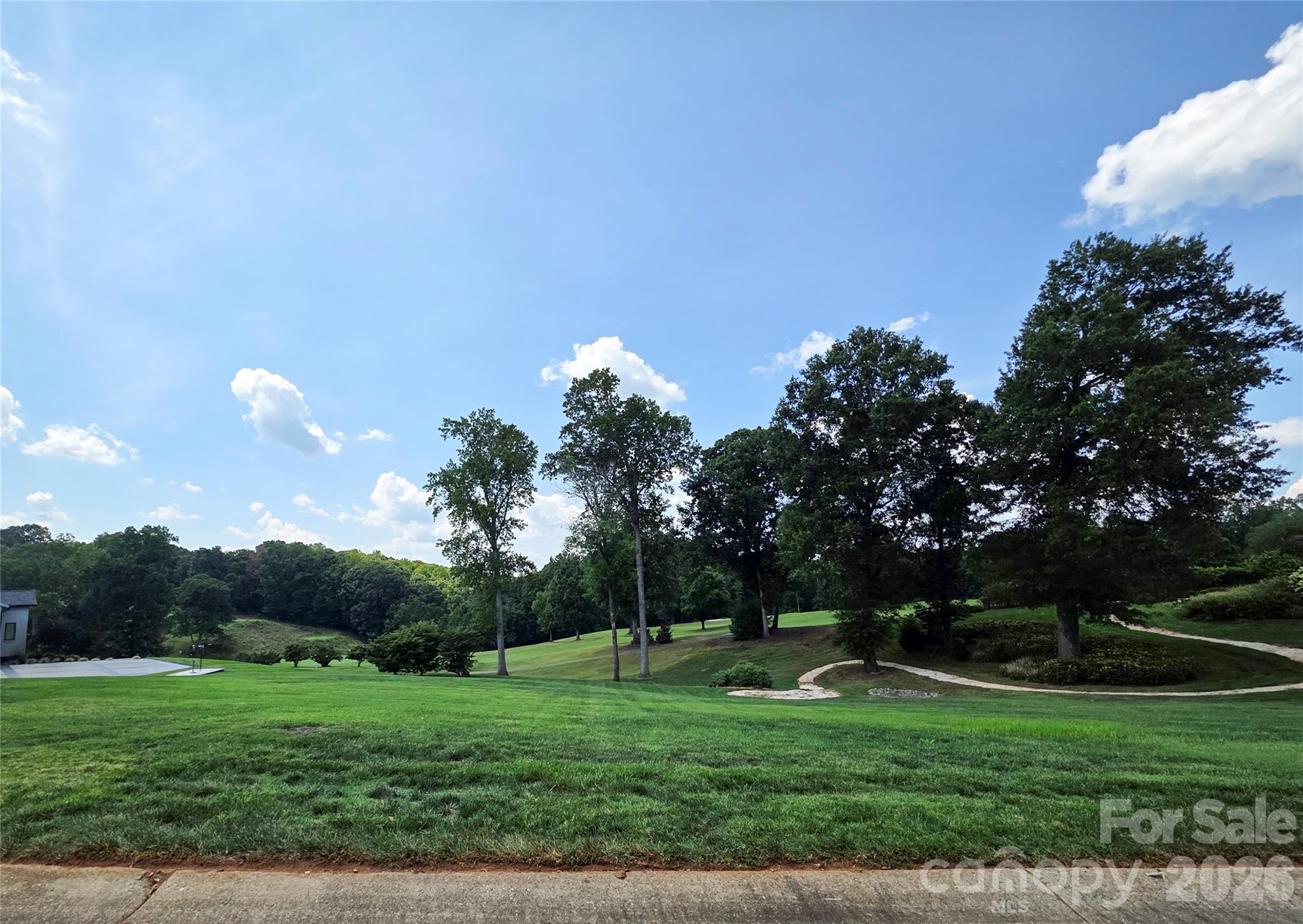 3609 Links Drive Property Photo 5