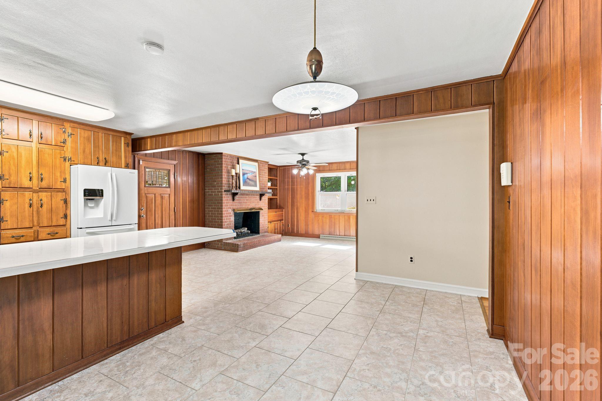 469 Sunset Drive Property Photo 13