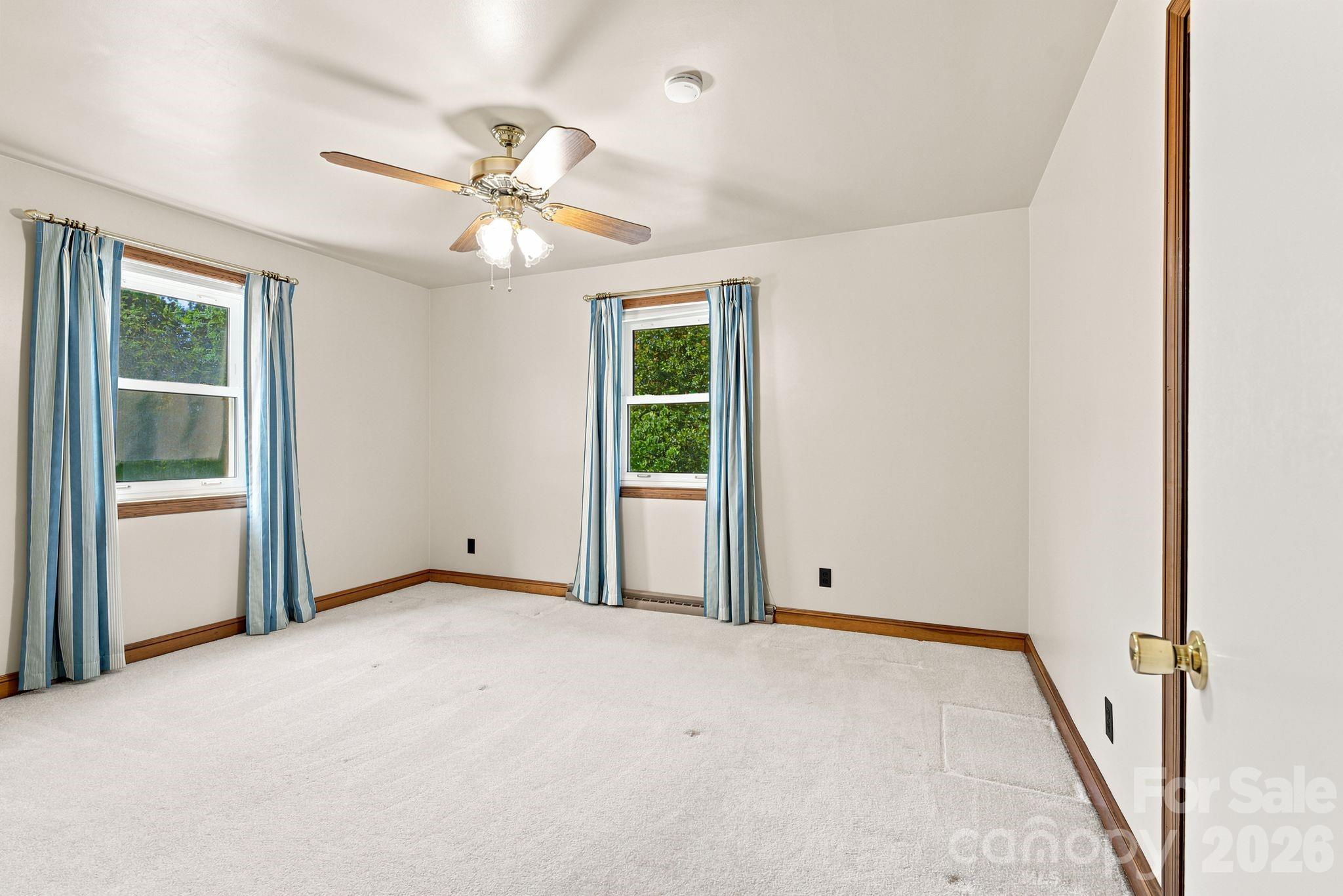 469 Sunset Drive Property Photo 18